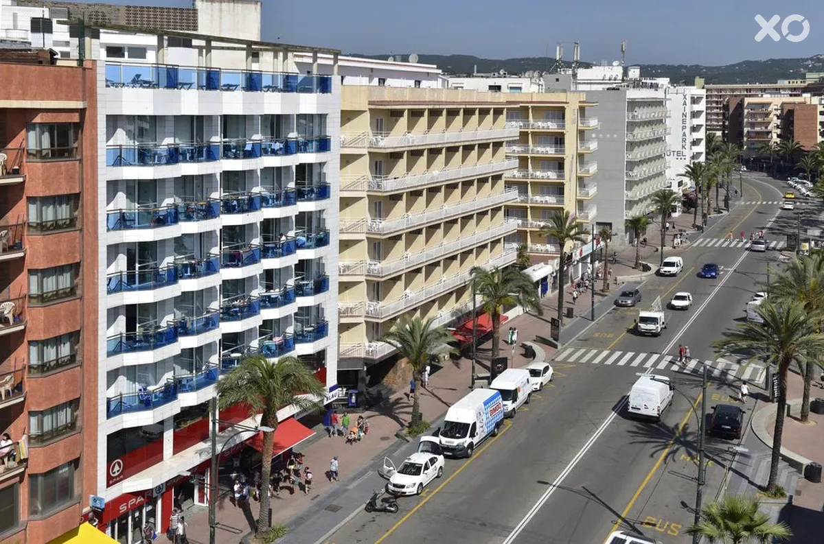 Blau Apartments