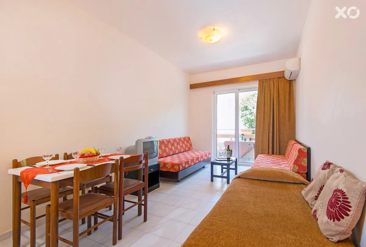 Sunday Hotel