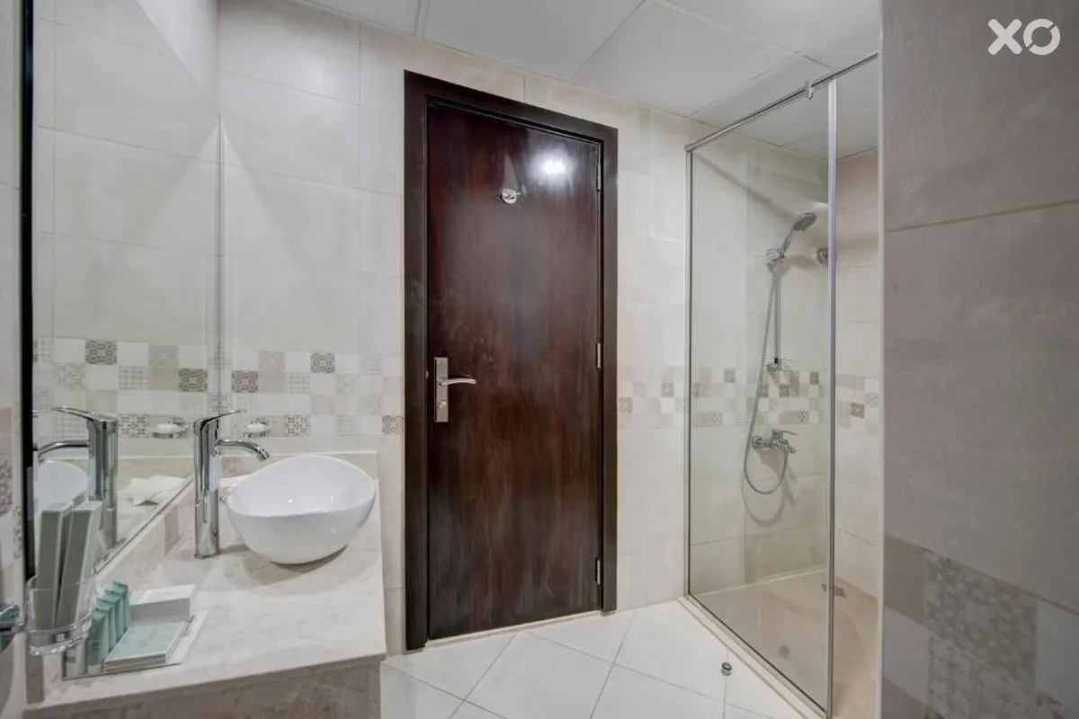 Royal Regency Suites