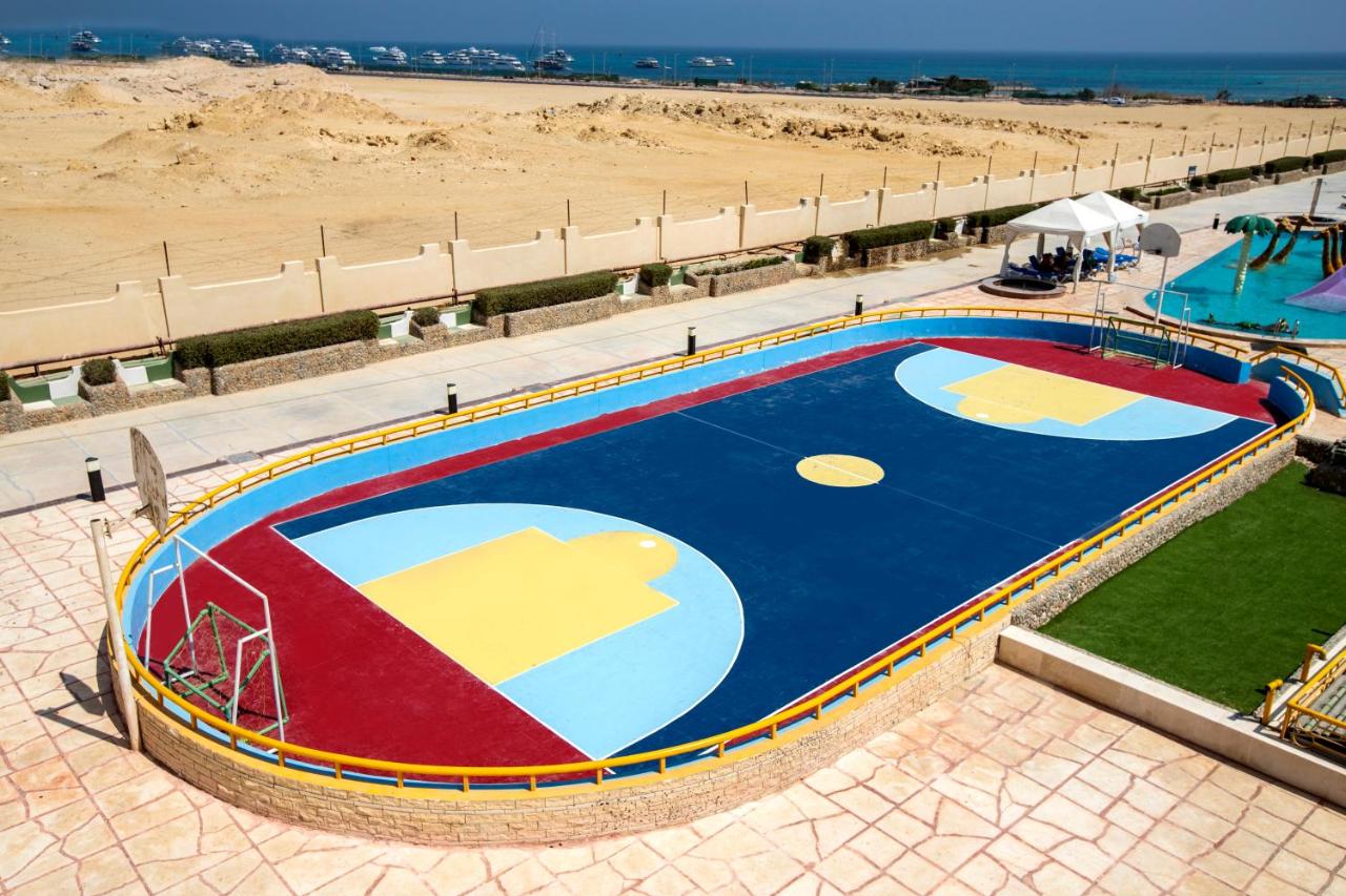 Sunny Days Mirette Family Apartments & Resort