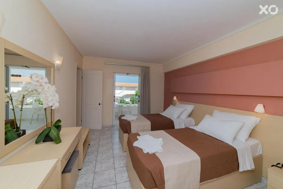 Roseland Hotel