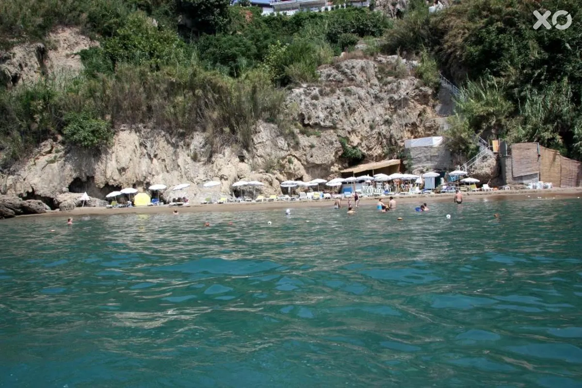 Lara Hotel
