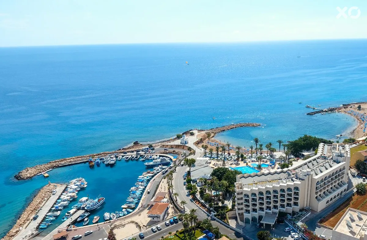 Golden Coast Hotel
