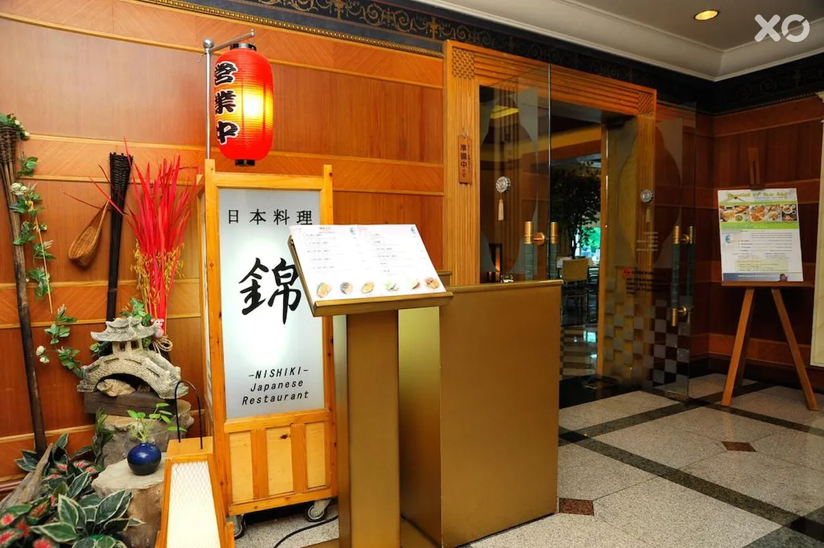 Golden Tulip Sovereign Hotel