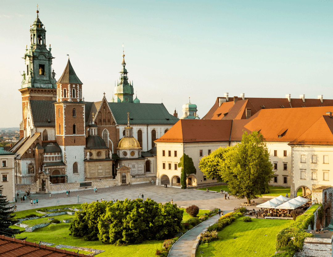 Центральна Європа без зайвих клопотів! Старі квартали, собори та комфортна дорога