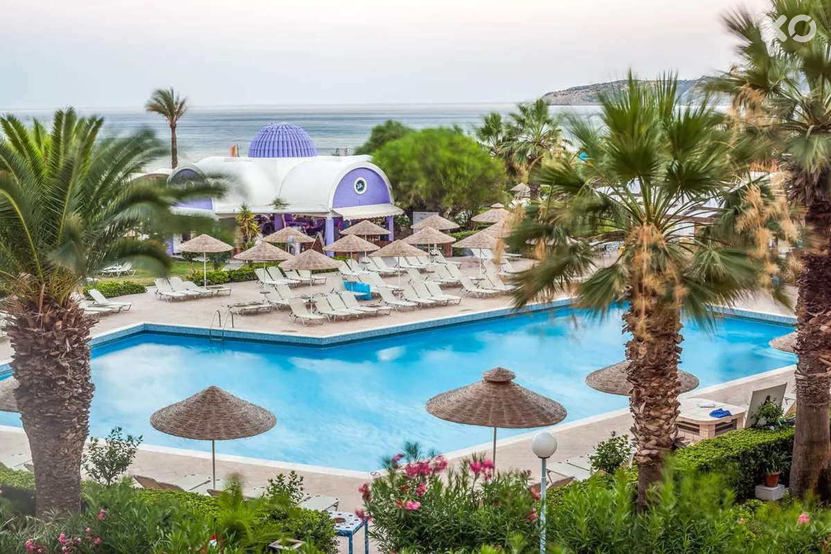 Pegasos Deluxe Beach Hotel