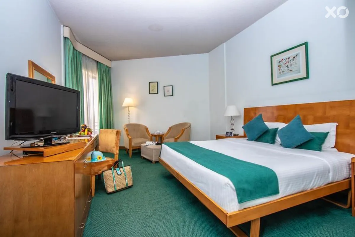 BM Beach Hotel
