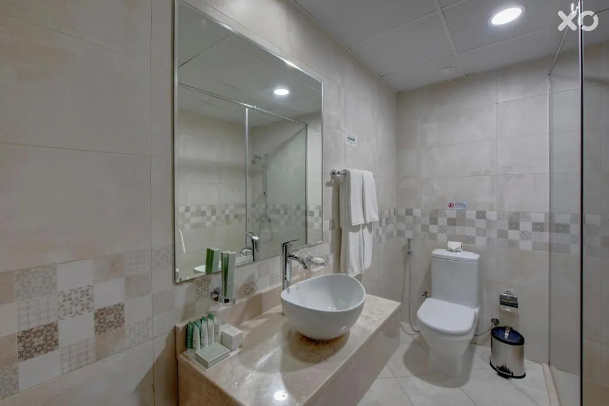 Royal Regency Suites