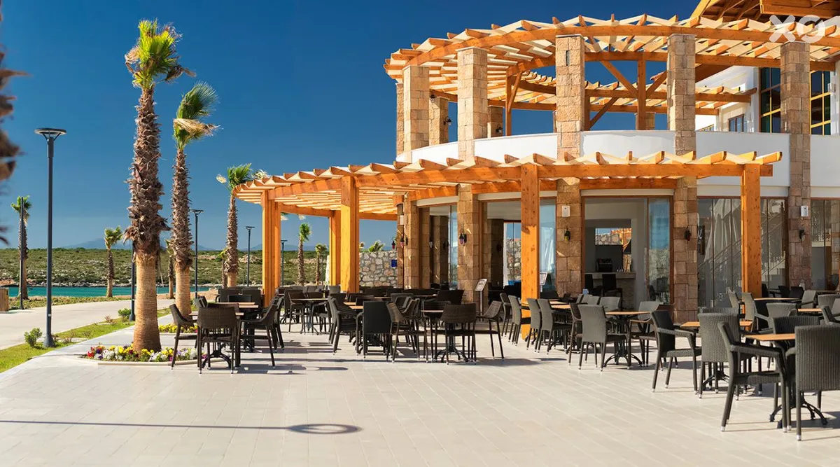 Aquasis De Luxe Resort & Spa