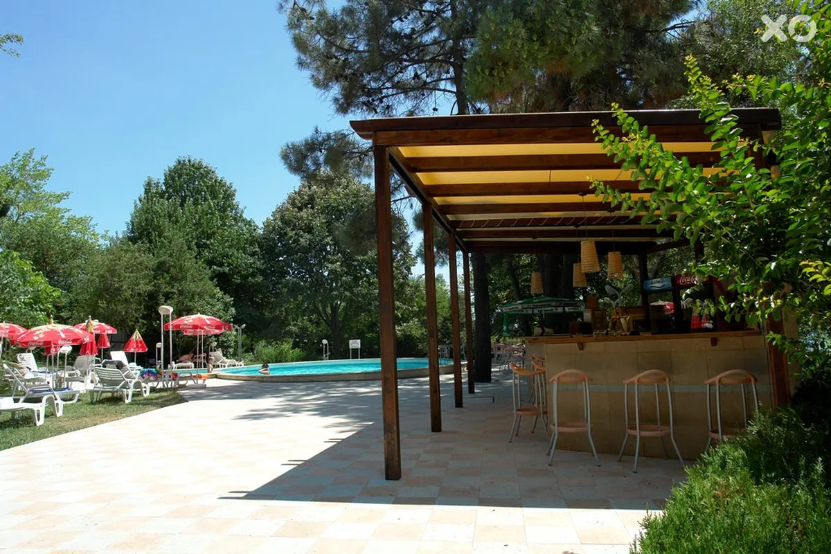 Oasis Park Hotel
