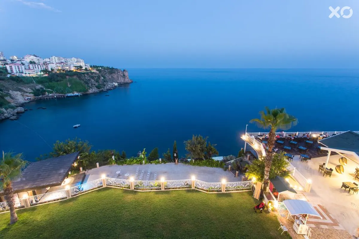 Falcon Club Hotel