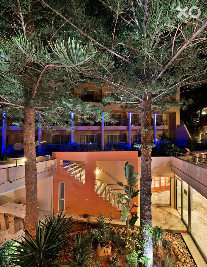 Minos Hotel