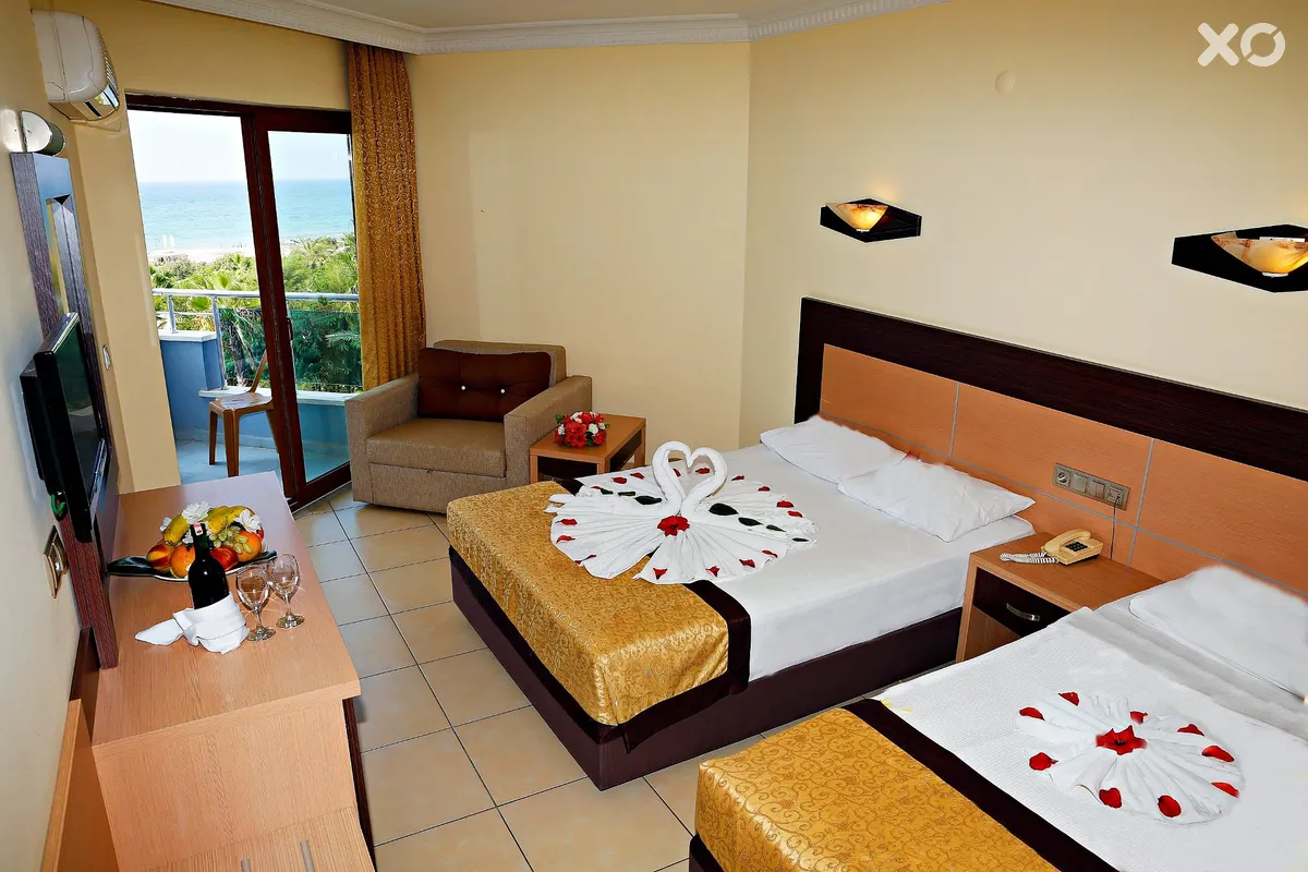 Caretta Beach Hotel