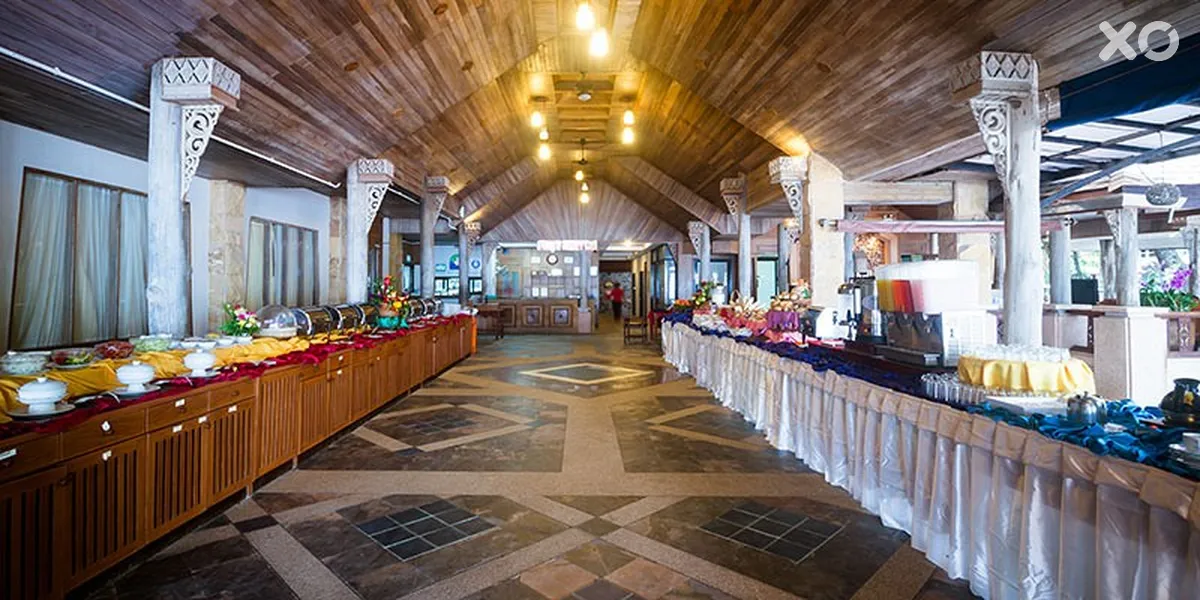 Sand Sea Resort