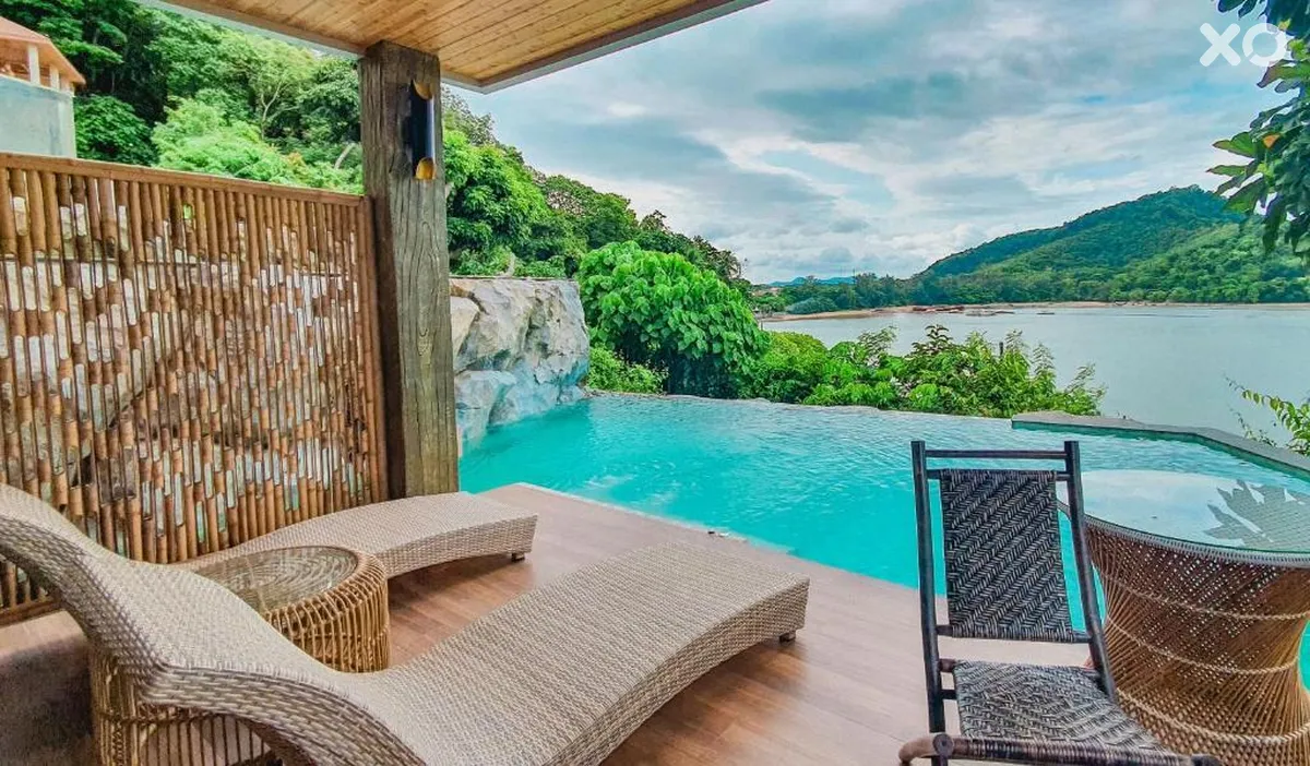Sinae Phuket Luxury Hotel