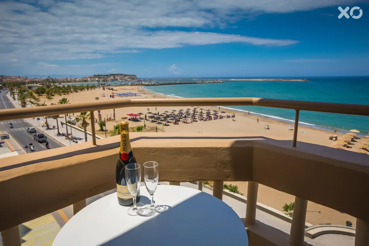 Theo Beach Hotel Apartments