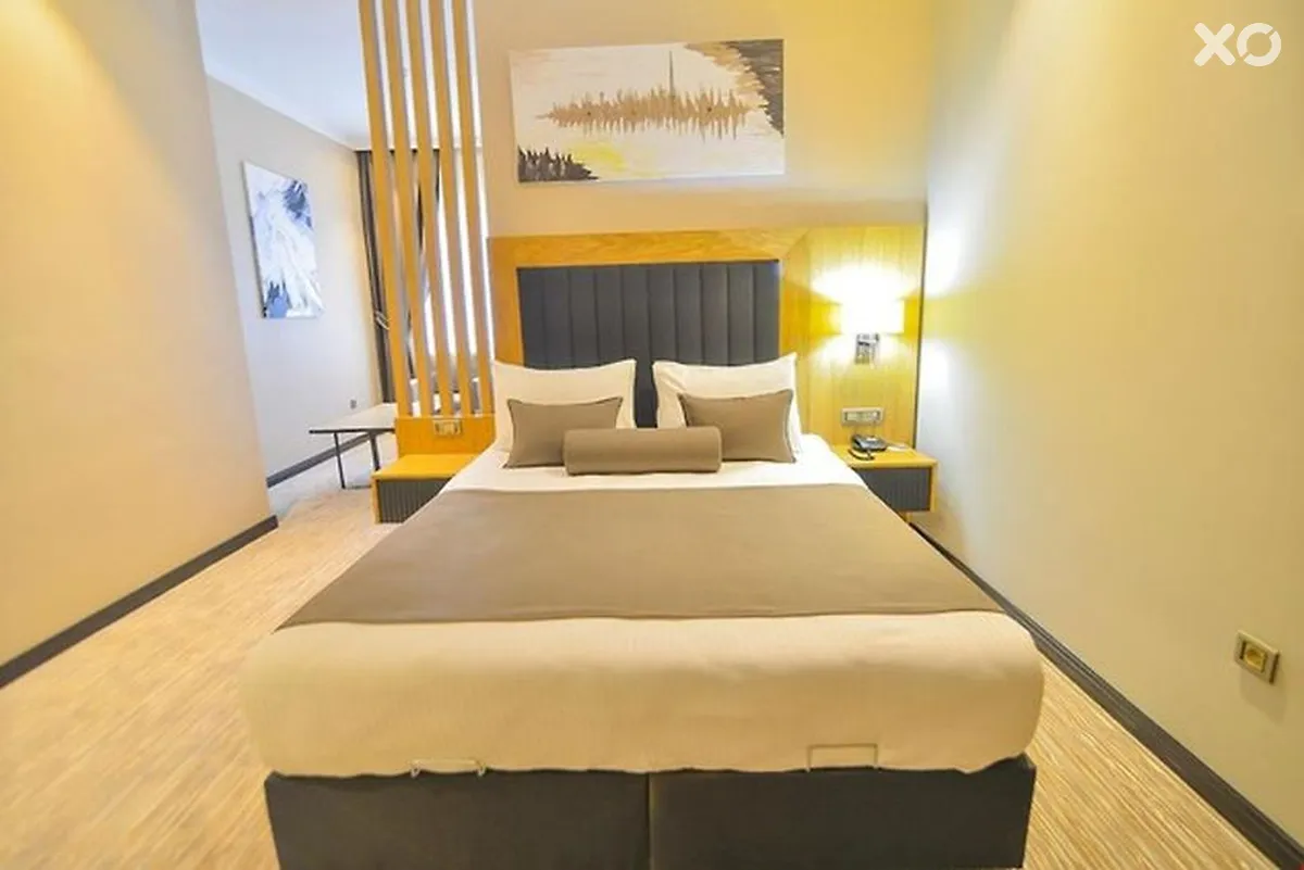 Mayi Hotel