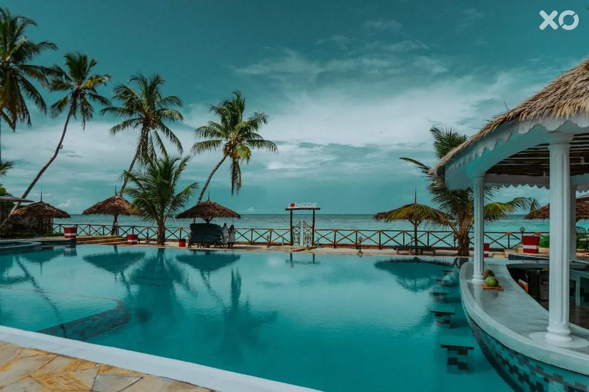 Sunny Palms Beach Bungalows