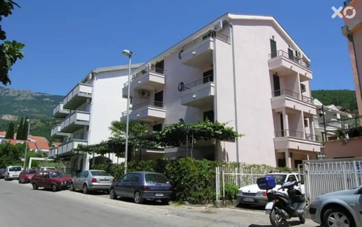 Mare Apartments
