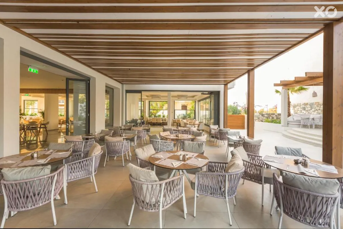 Erato Hotel