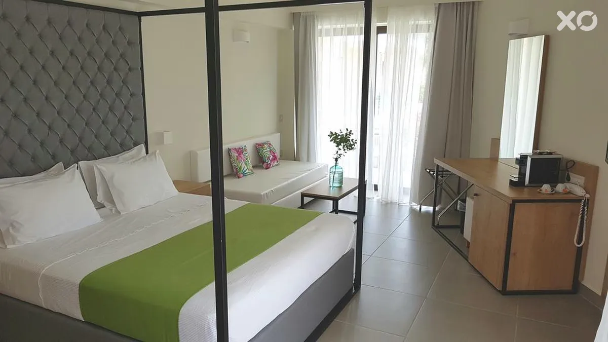 Airis Boutique & Suites