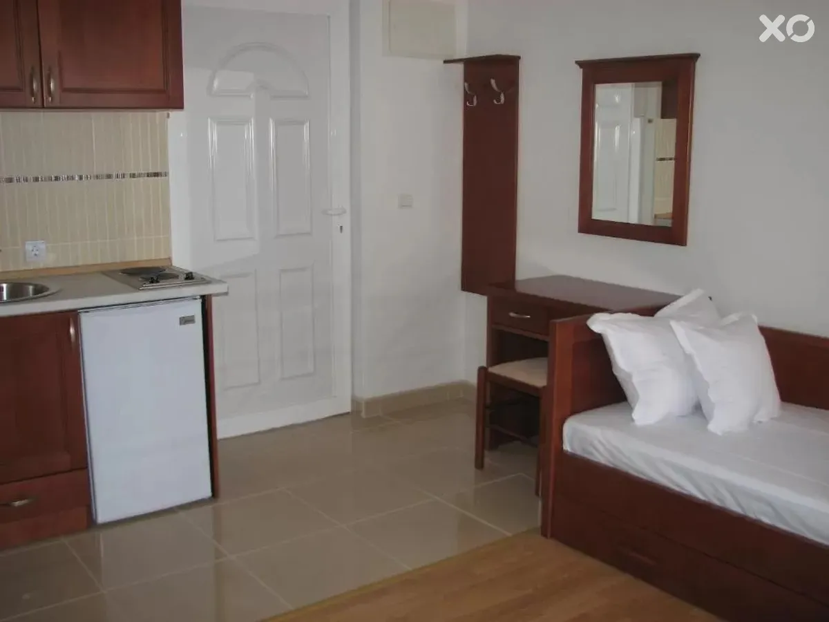 Leut Apartments