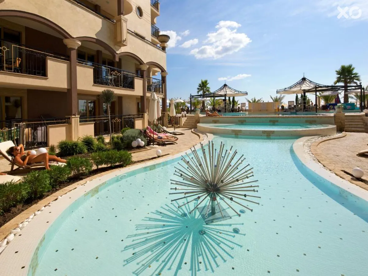 Golden Ina Hotel