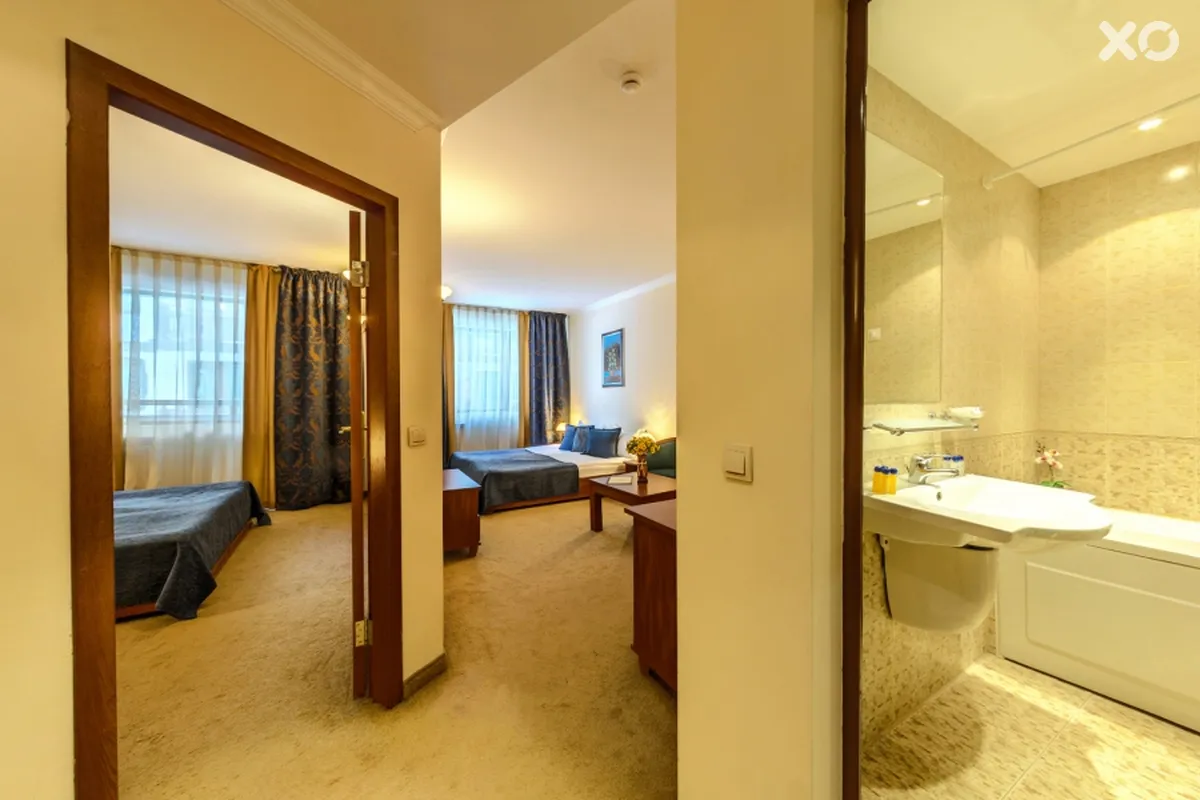 Emerald Hotel