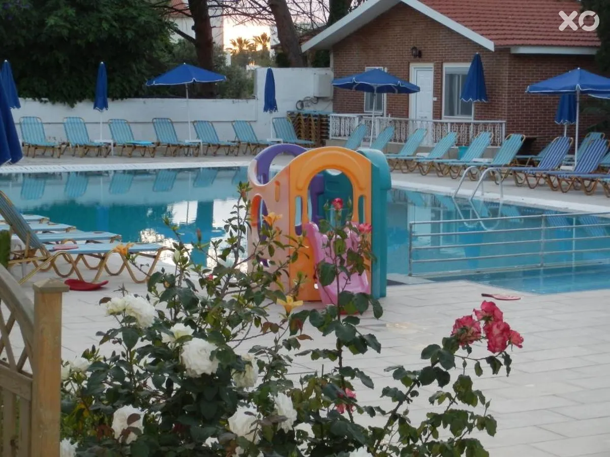 Paleos Hotel Apartments