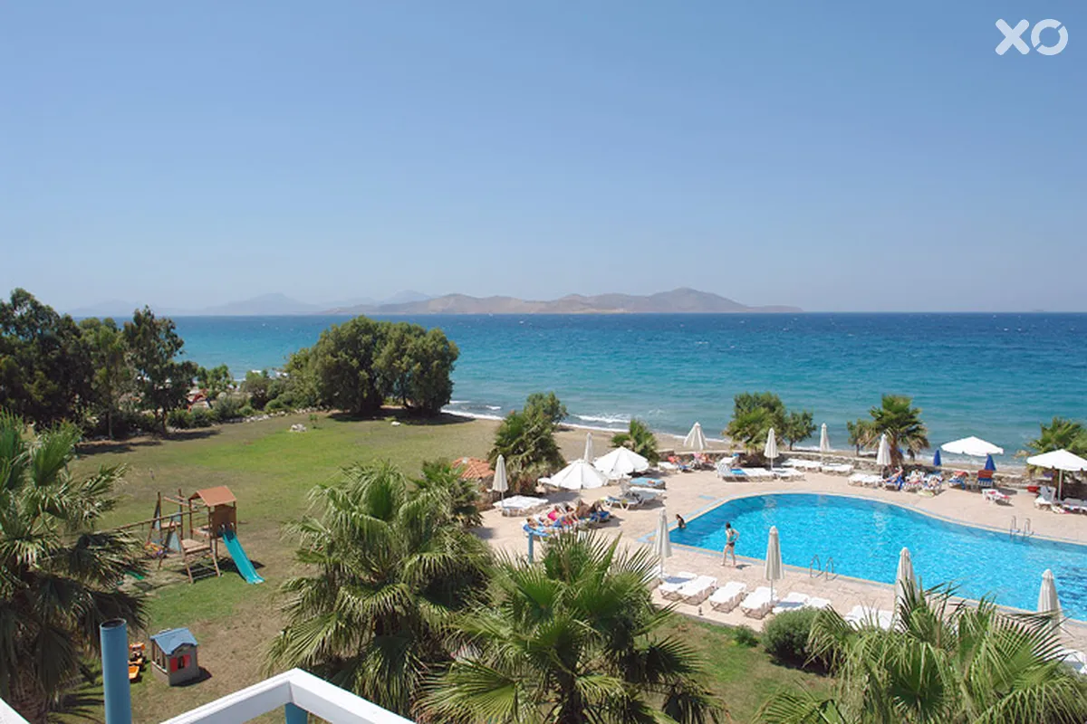 Irina Beach Hotel