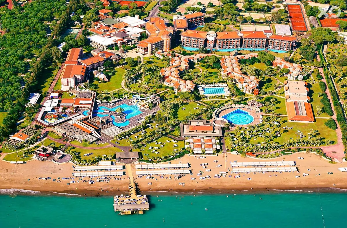 Club Mega Saray