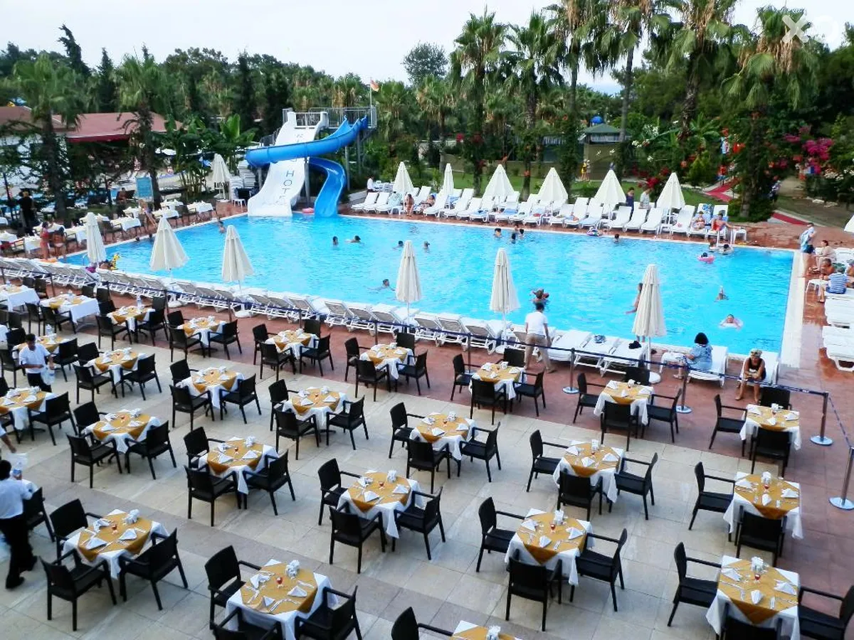 Ring Beach Hotel