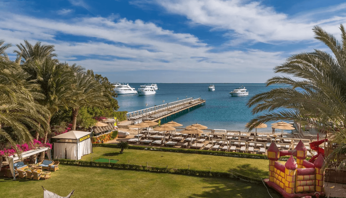 Почувствуй атмосферу Хургады вместе с Elysees Hurghada 🐚