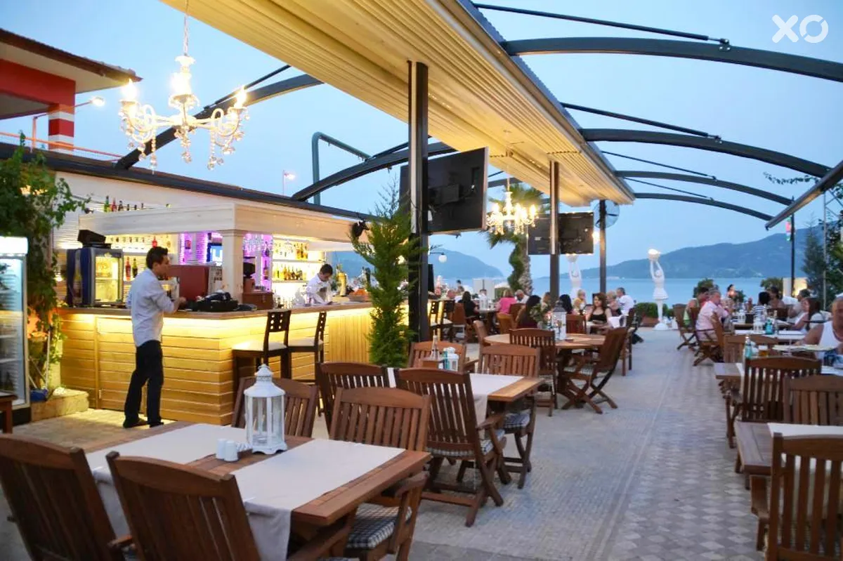Romance Hotel