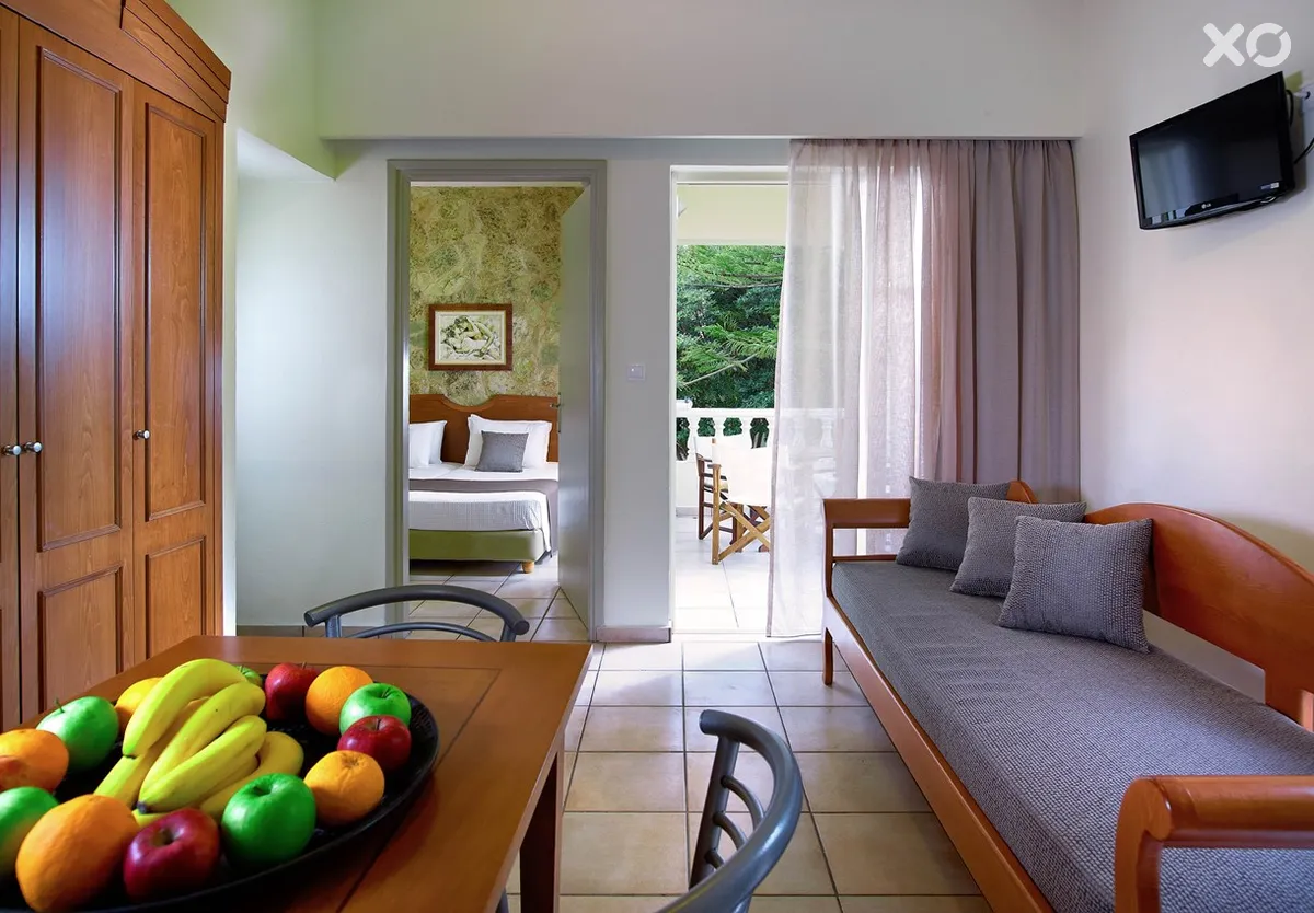 Elotis Suites Hotel
