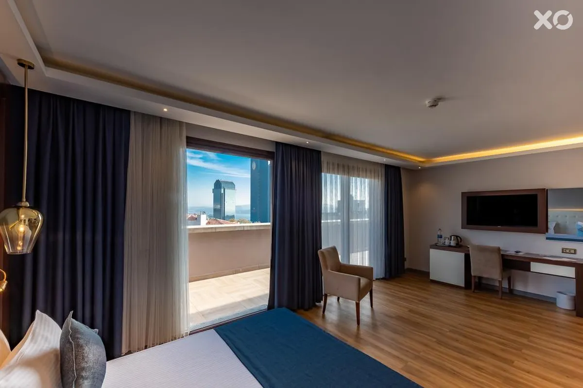 Nova Plaza Crystal Hotel