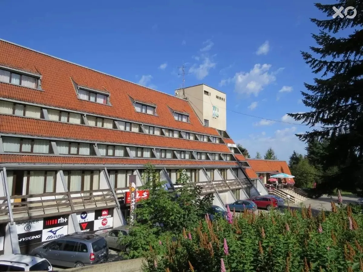 Ela Hotel
