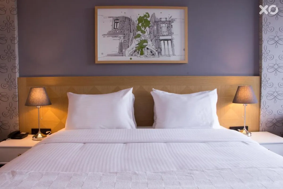 Four-G Hotel