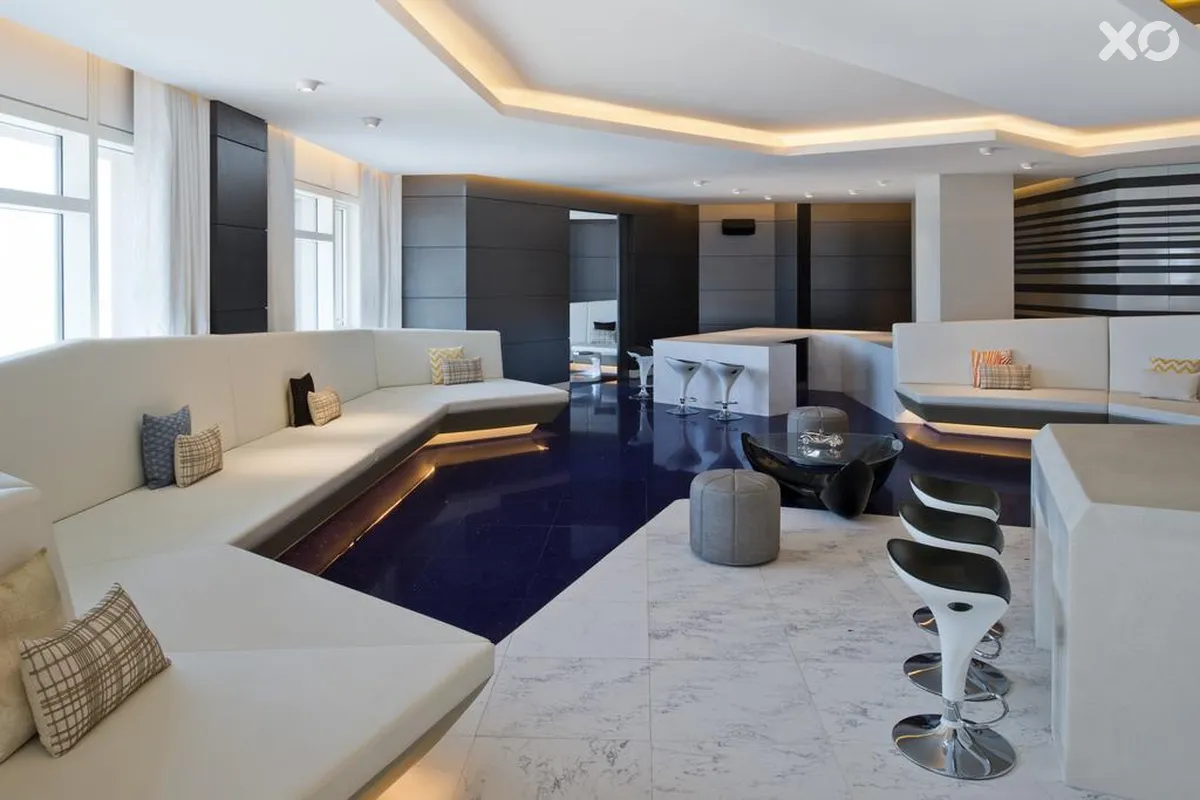 V Hotel Dubai Curio Collection by Hilton