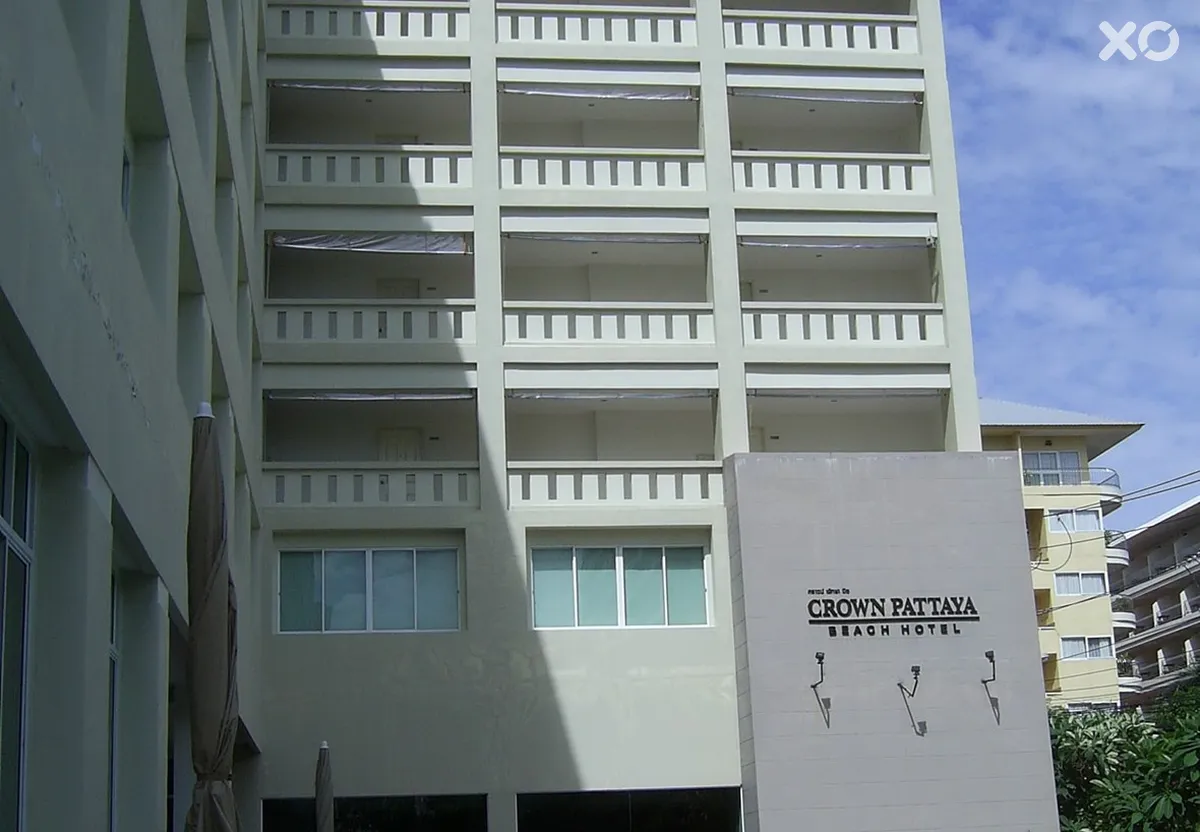 Crown Pattaya Beach Hotel