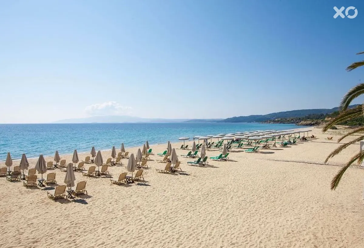 Bomo Assa Maris Beach