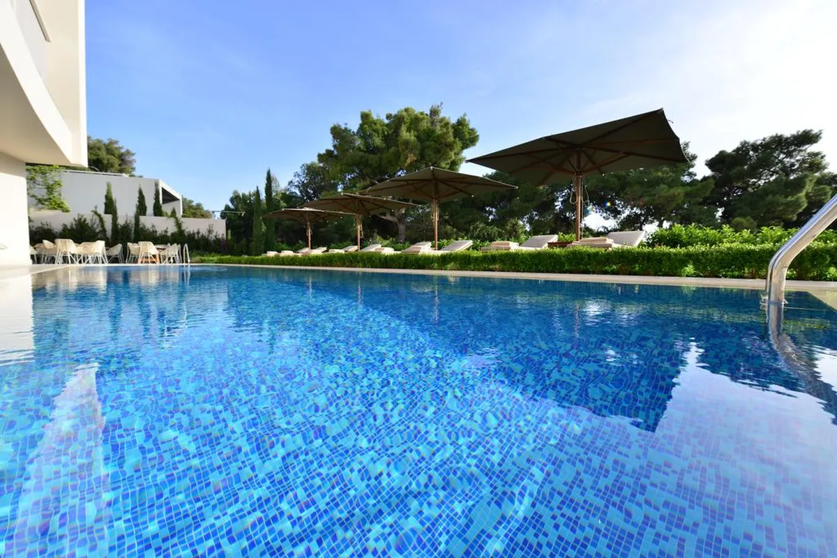 Somewhere Vouliagmeni