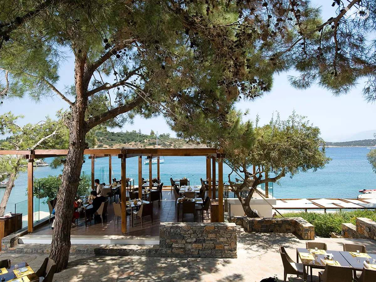 Minos Beach Art Hotel