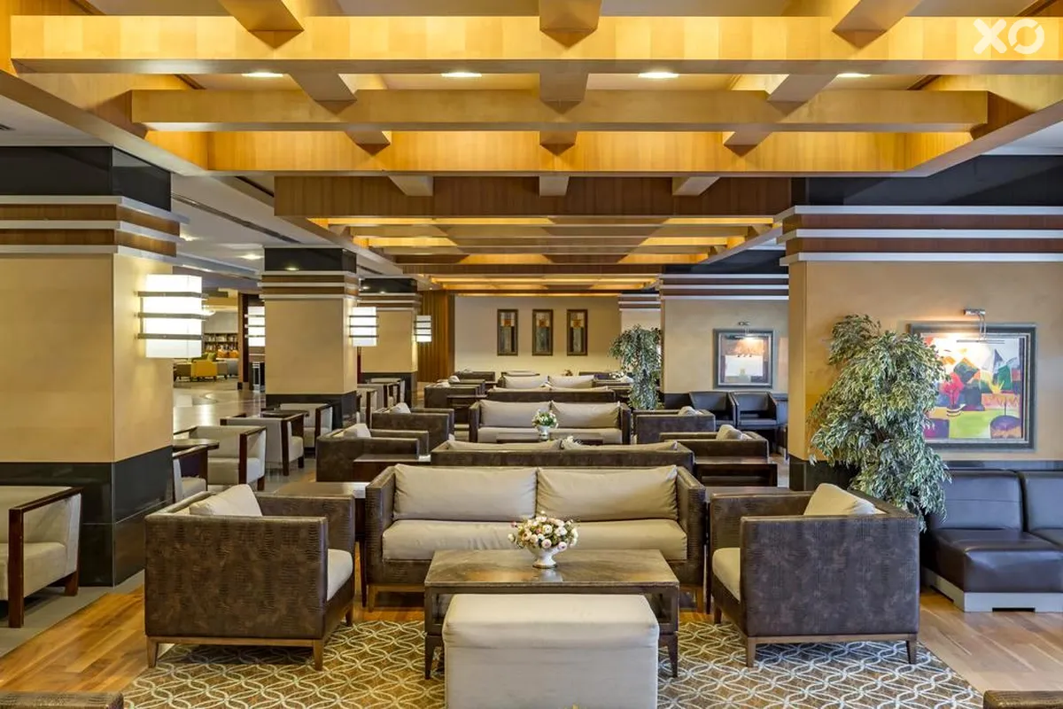 Royal Wings Hotel
