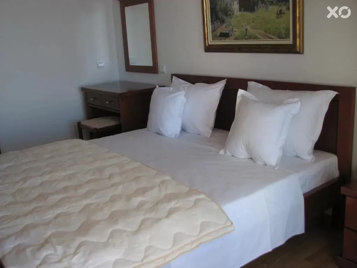 Leut Apartments