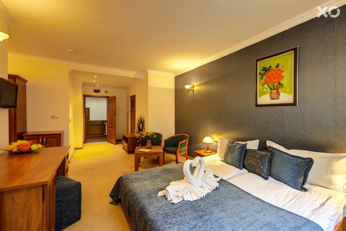 Emerald Hotel