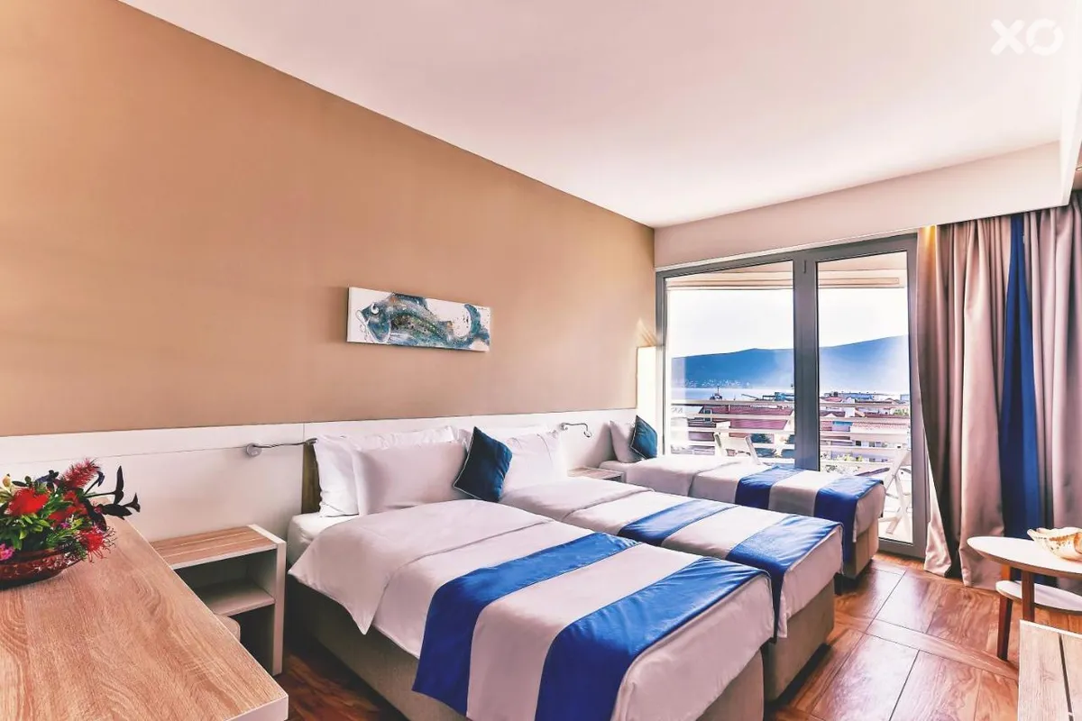 Carine Hotel Delfin