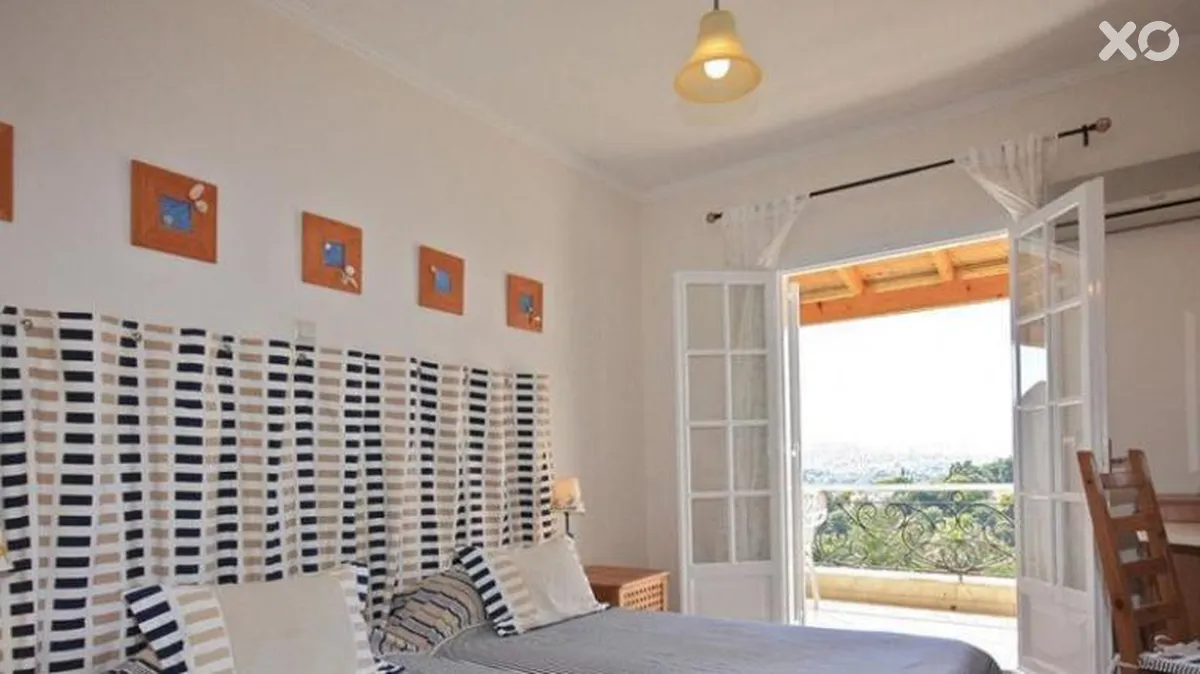 Nefeli Hotel