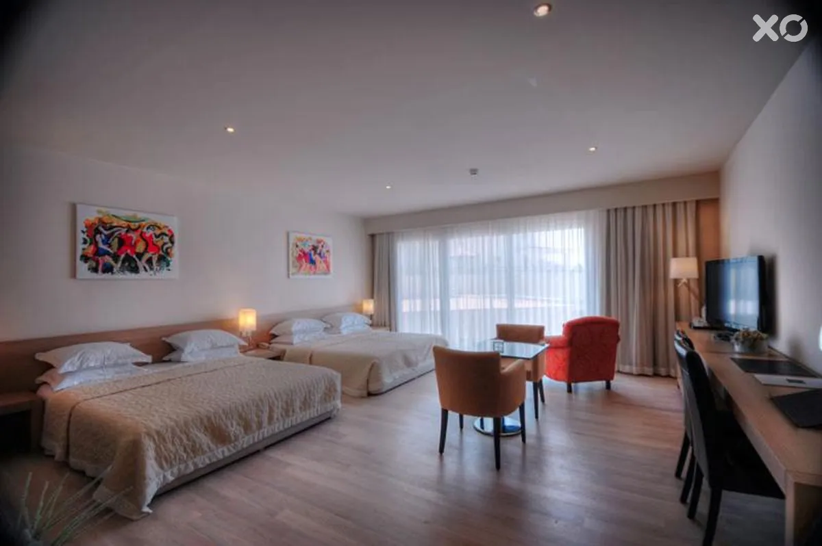 Lvzz Hotel