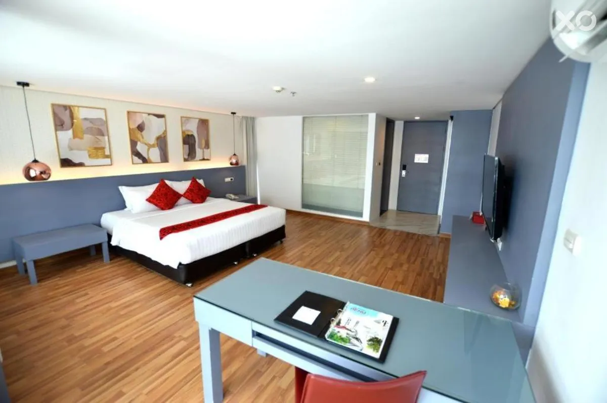 I Residence Silom Hotel